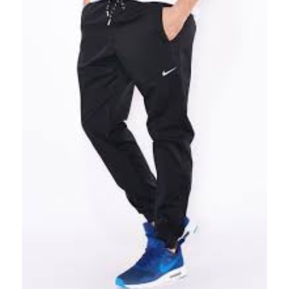 nike casual joggers